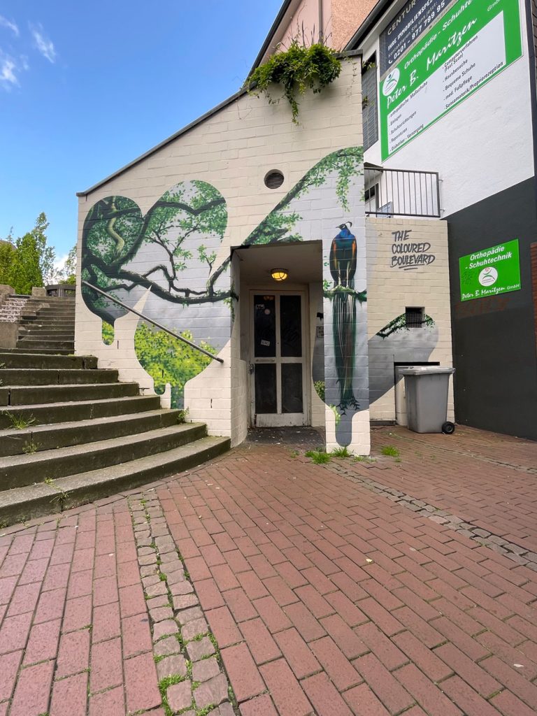 Essen_Borbeck_Jungle_Pfau_Graffitikunst_Treppenanlage