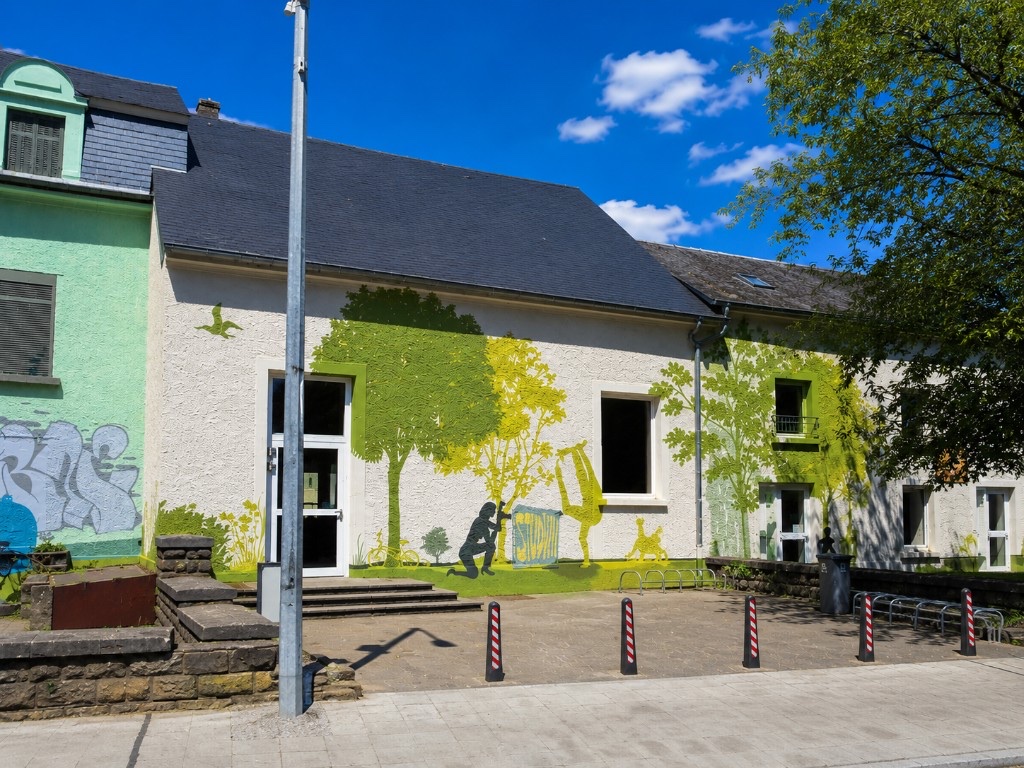 Fassadengestaltung Studio Bonnevoie Luxemburg — Fassade STUDIO Eingang