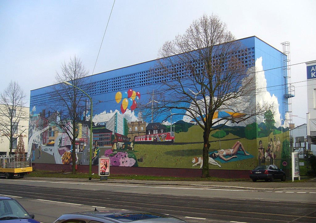 Fassadengestaltung Innogy Essen — monumentale Langfassade, Gesamtansicht